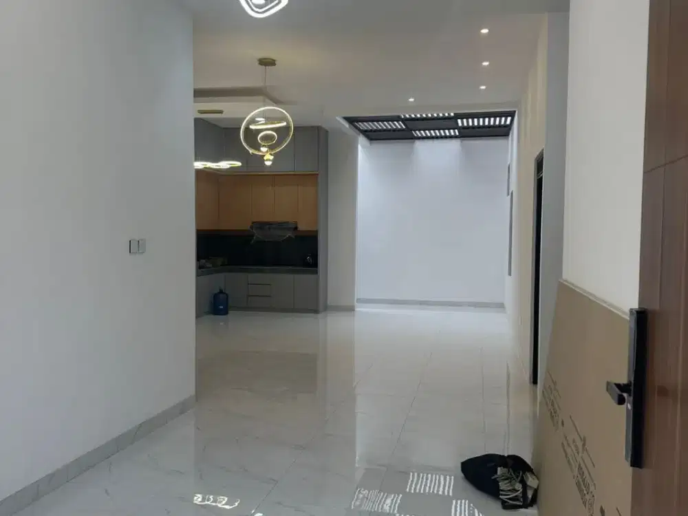 JUAL Rumah minimalis modern siap huni SHM di Taman Kopo Indah 2