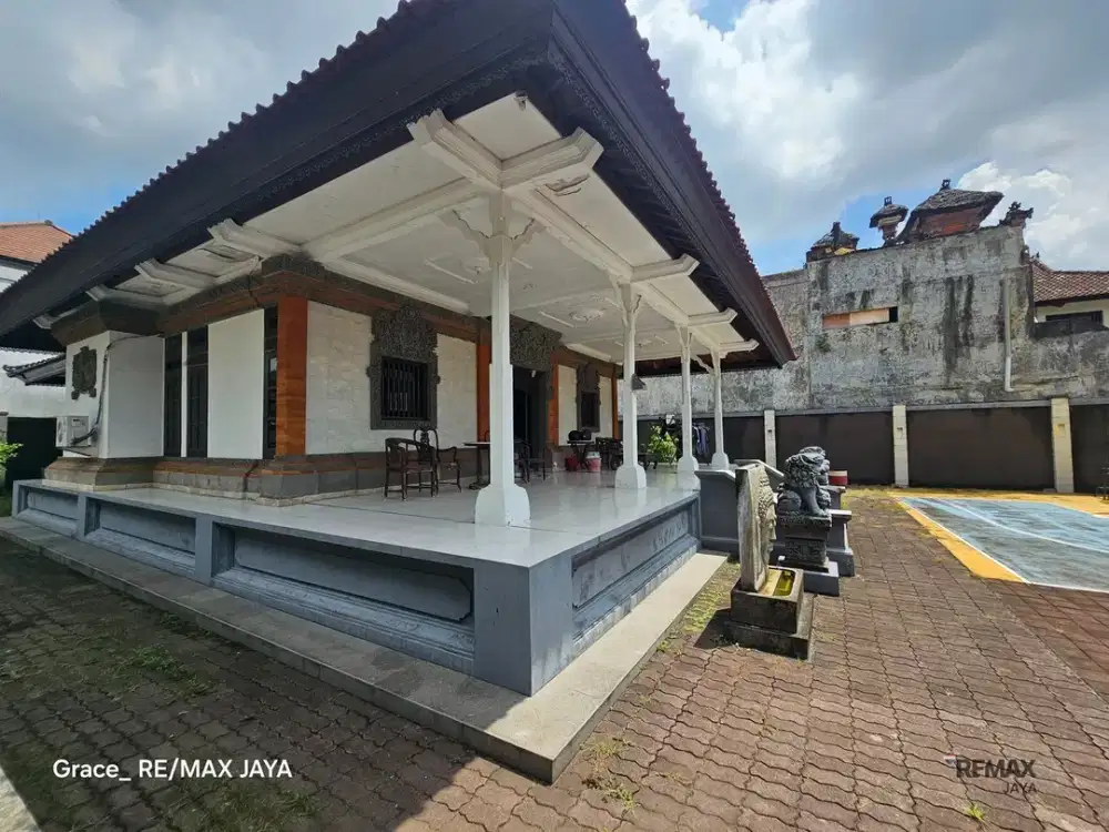 Tanah 10 Are Plus Rumah Disewakan, di Gatsu Tengah, Denpasar Area