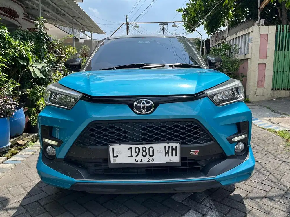 RAIZE 1.0 S GR TSS TURBO TWO TONE MATIC BENSIN 2022