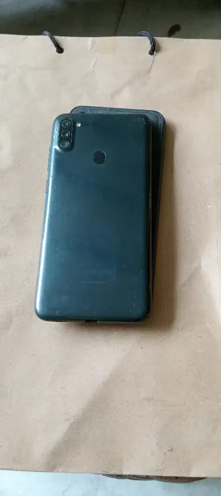 Samsung A11 bekas baik dan mulus ,tanpa casan