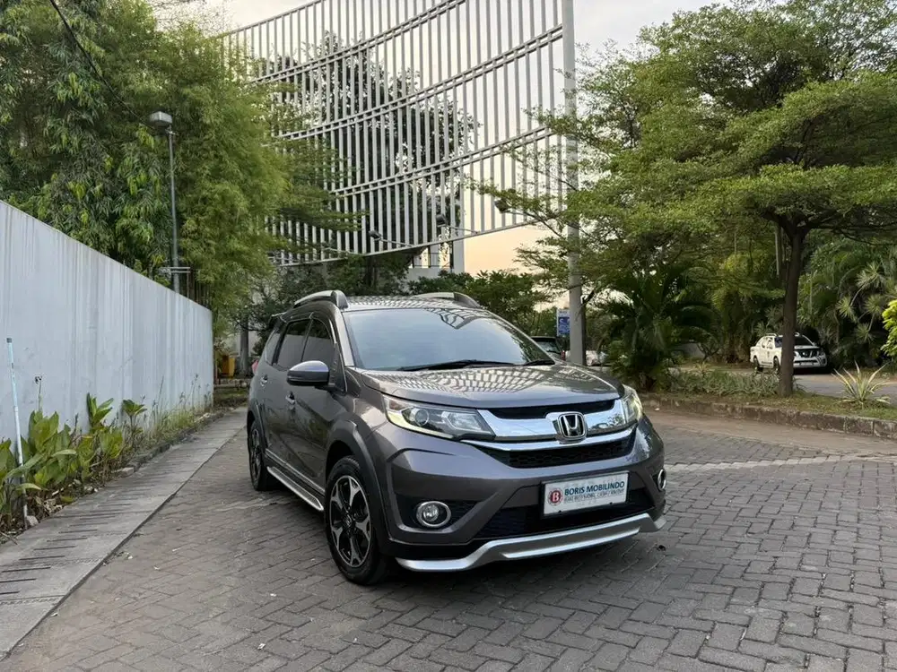 BRV Prestige 2016 Honda TDP Minim Grey AT 2017 HRV Jazz Rush Sienta RS