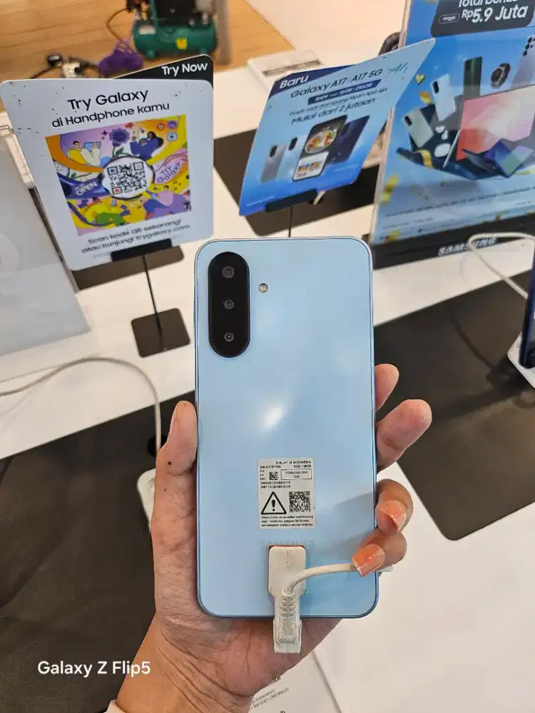 SAMSUNG A17 LTE 8/128GB BISA FOTO 0.5X