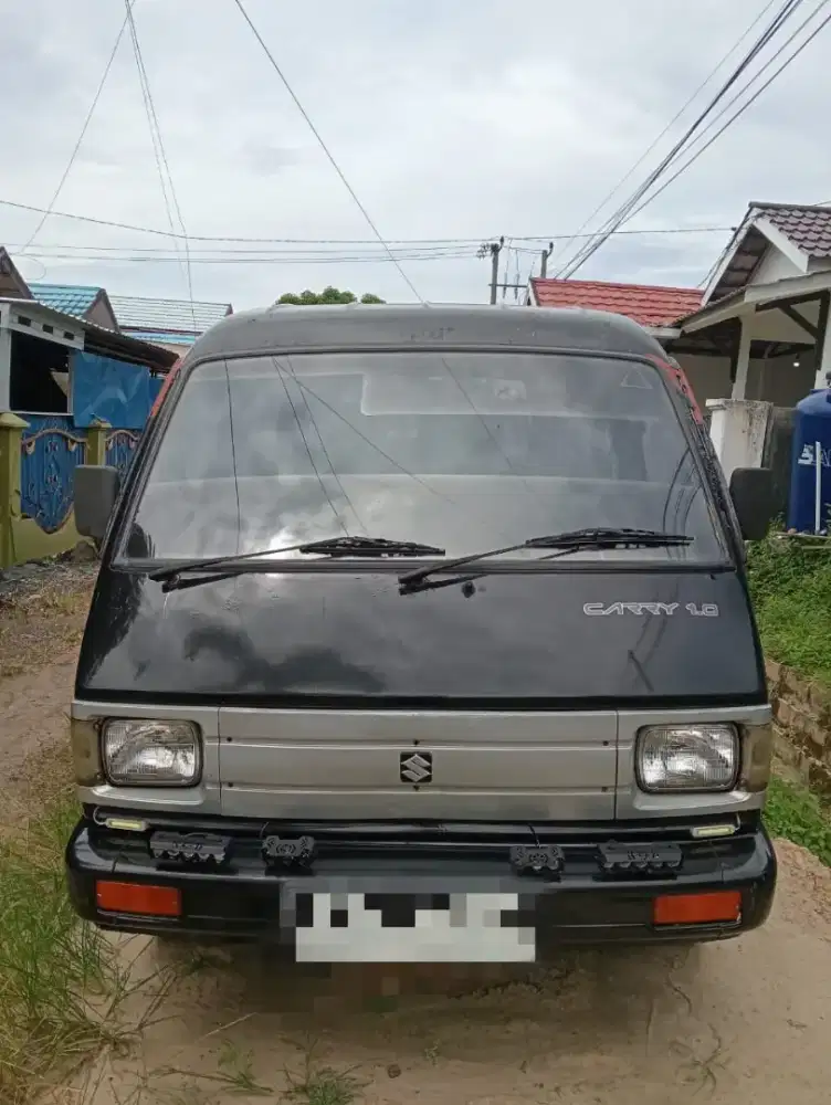 Carry 1.0 Hitam Nego