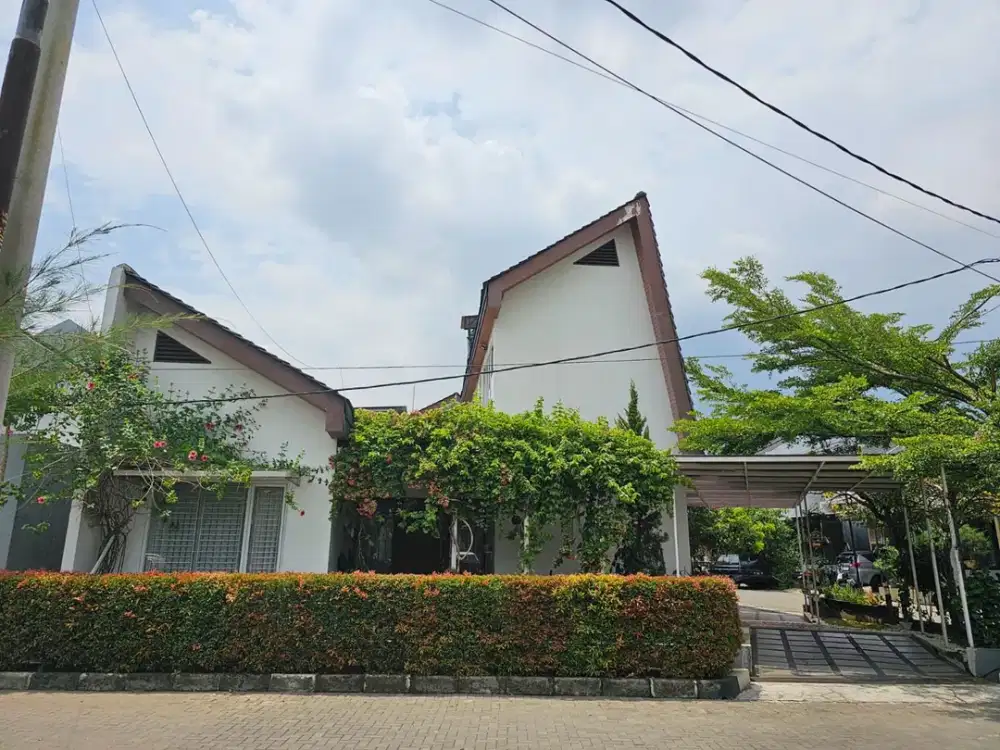 Dijual Rumah Gaya Unik di Kopo Safira Residence Bandung, Hook