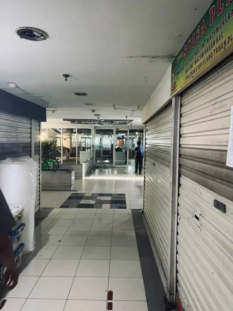 Dijual Kios Pasar Modern Mayestik