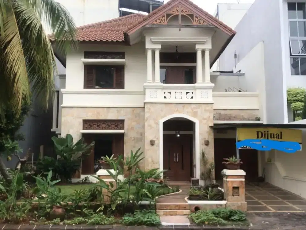 Rumah 2 lantai canti full furnish siap huni di Citra Gran Cibubur