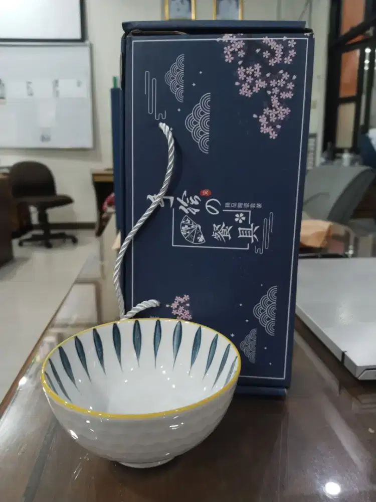 Mangkuk Keramik Jepang Motif Sakura + Box Eksklusif