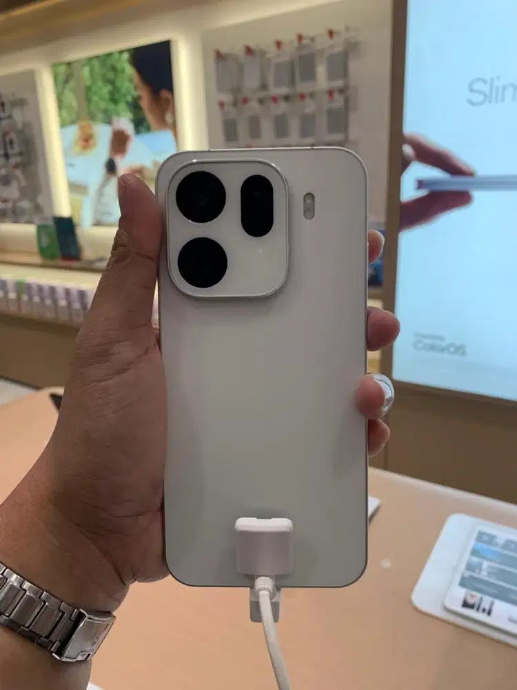 Oppo Find X9 bisa cicilan tanpa kartu kredit