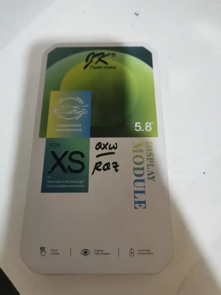 Lcd Iphone XS masih baru