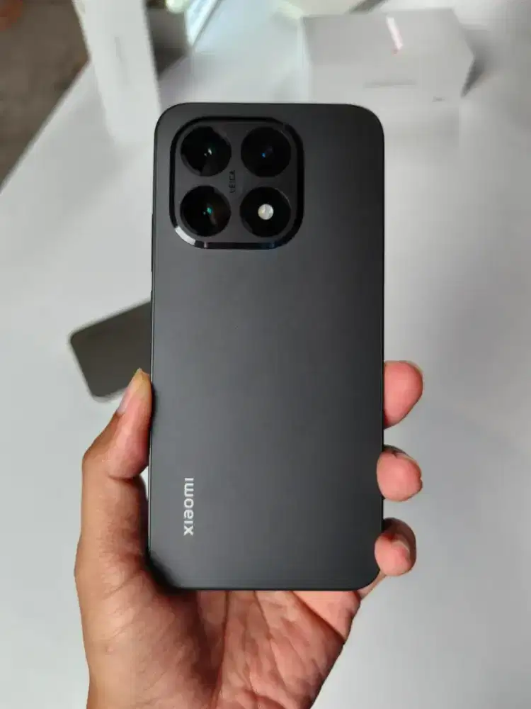 Xiaomi 15T Series (Bunga ringan dan proses kredit cepat dibantu ACC)