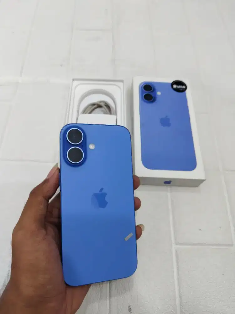 Iphone 16 256gb ex Ibox ultramarine bh 97% garansi