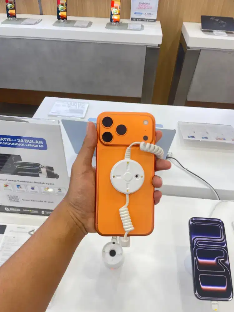 Cicilan iPhone 17 promax pakai HomeCredit