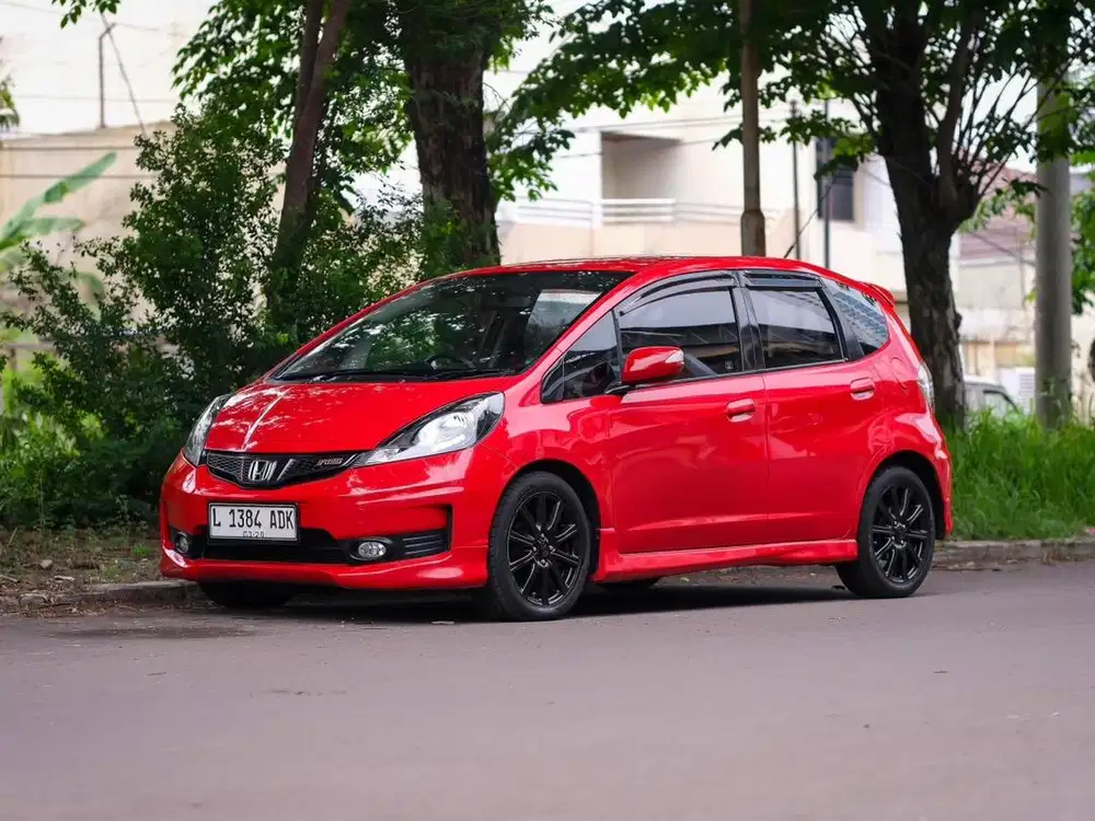 (KM88RB)HONDA JAZZ RS 2013 GE8 1.5 AT