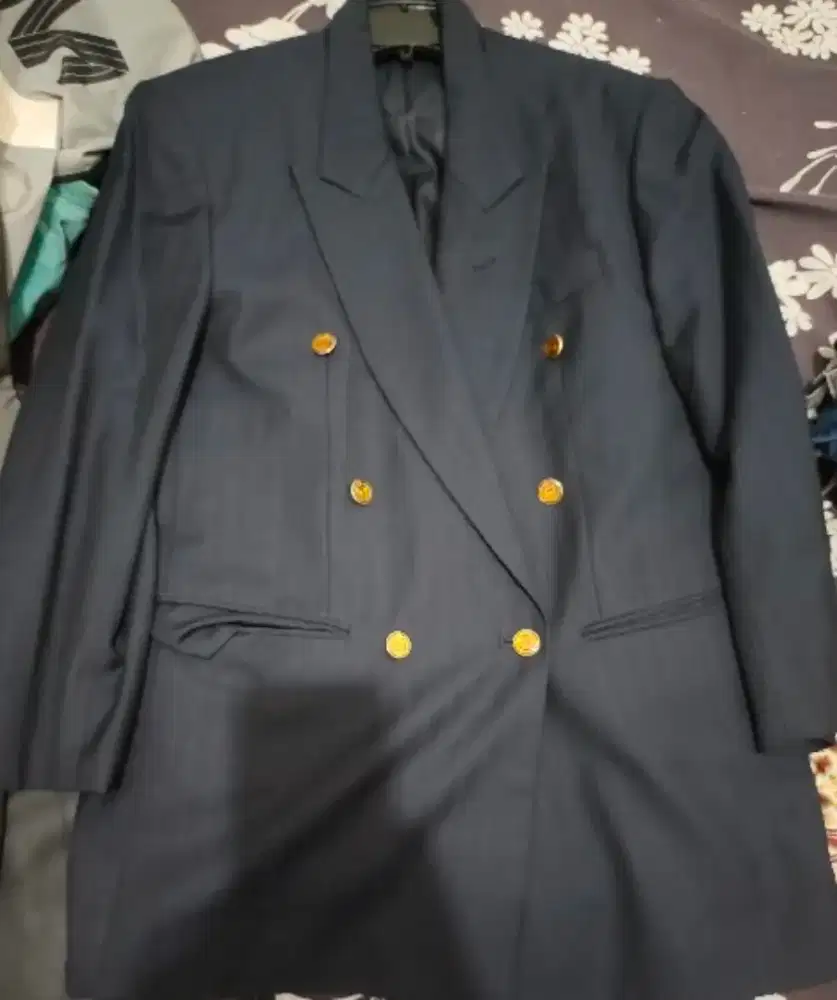 JAS FORMIL PRIA DENGAN CELANA