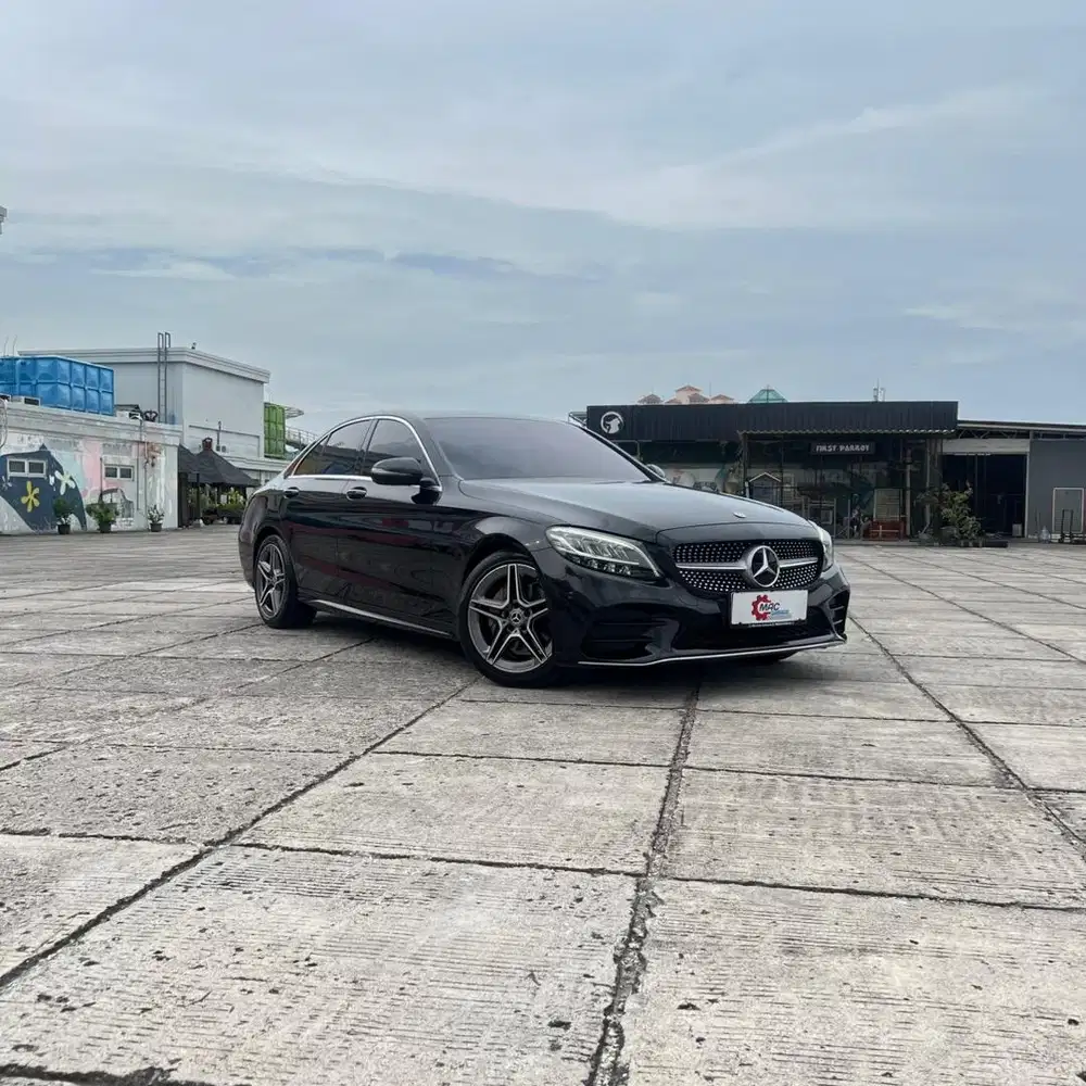 ( odo 13rb) Mercedez Benz C200 AMG W205 2021 LOW KM
