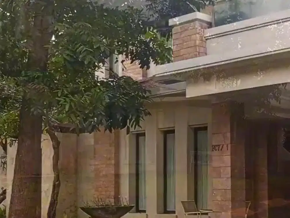 Dijual Rumah Mewah Di Menteng Residence Bintaro Tanggerang  dengan Private Pool Siap Huni
