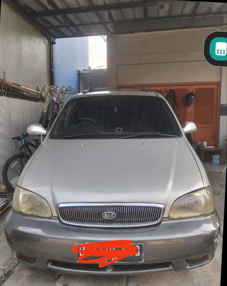 Kia Carnival Tahun 2000
