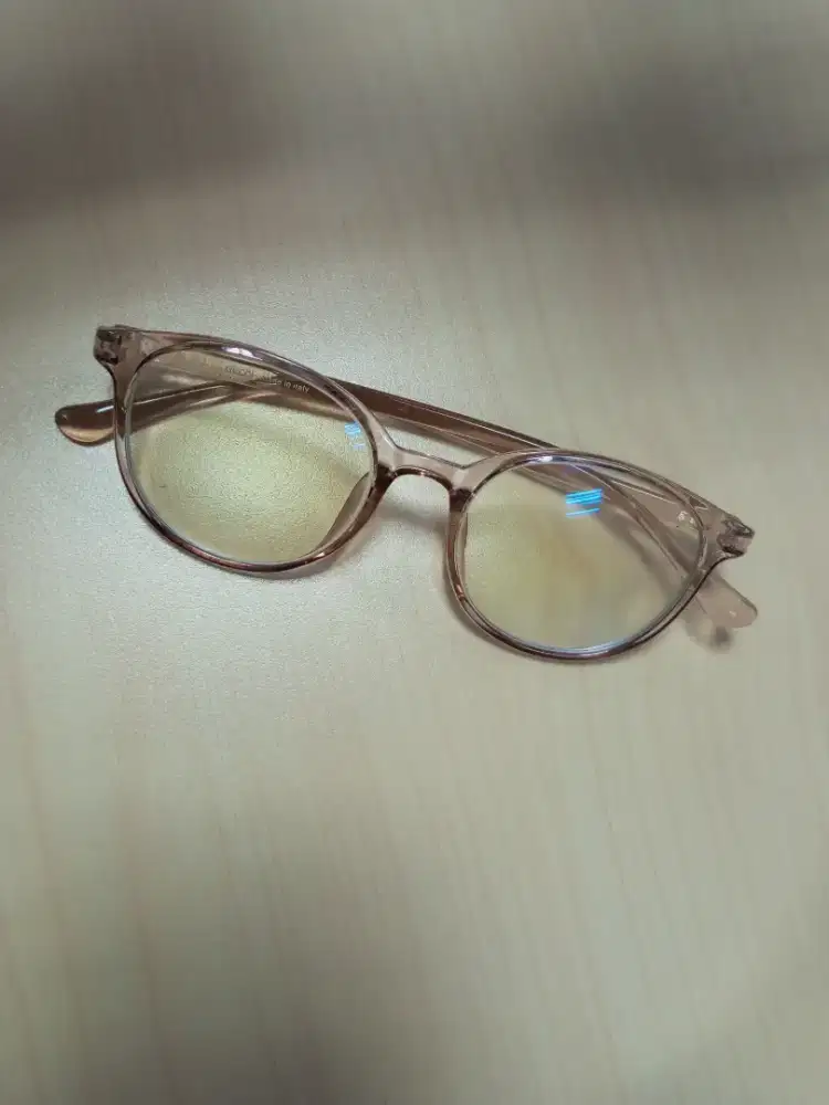 Kacamata wanita minus kece