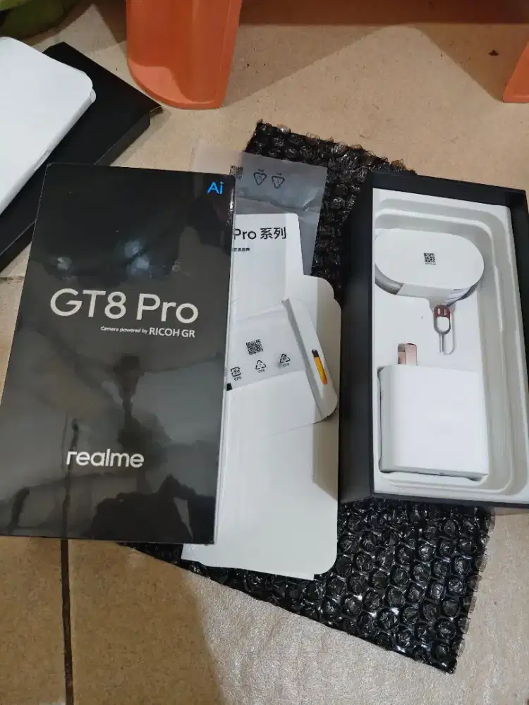 REALME GT 8 PRO 12/256 BEKAS KONTEN