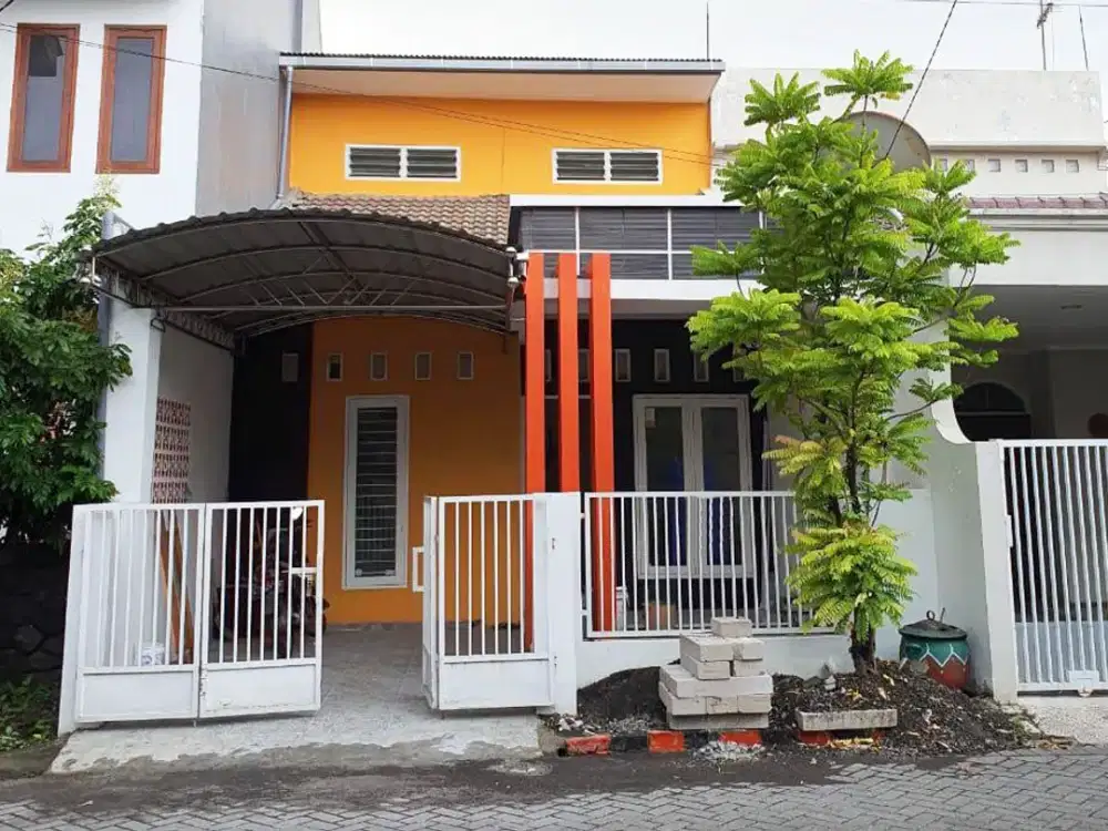 Rumah di Rungkut Permai