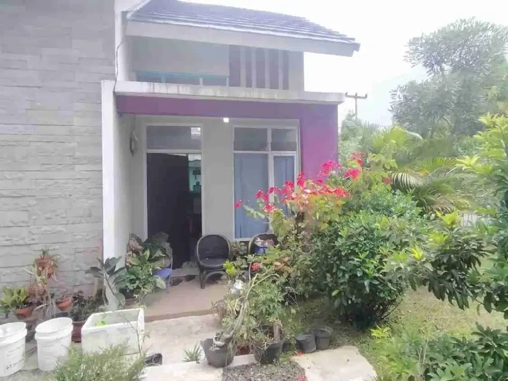 Dijual murah rumah dengan tanah yg luas di Bukit Cimanggu City, Bogor posisi hook