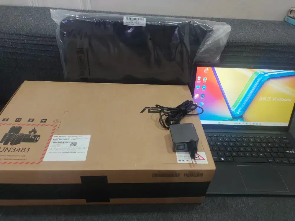 Laptop Asus vivobook go E1404GAB