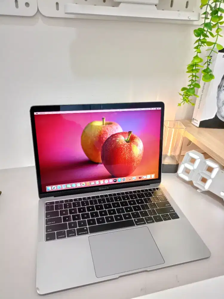 MACBOOK AIR 2018 i5 13 INCH 8/128