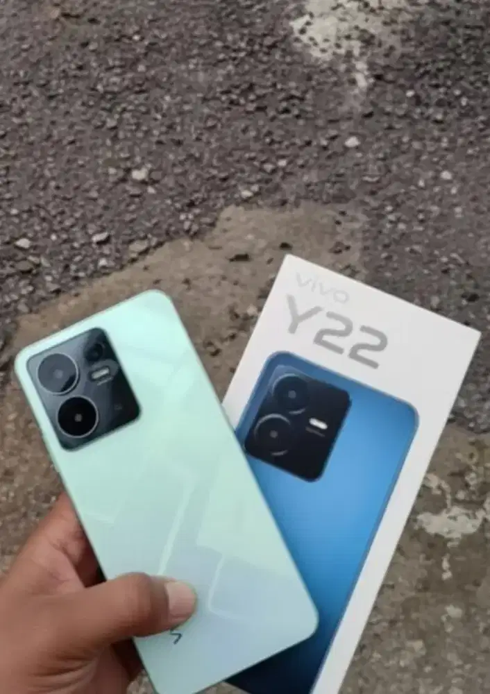 DIJUAL VIVO Y22 8/128