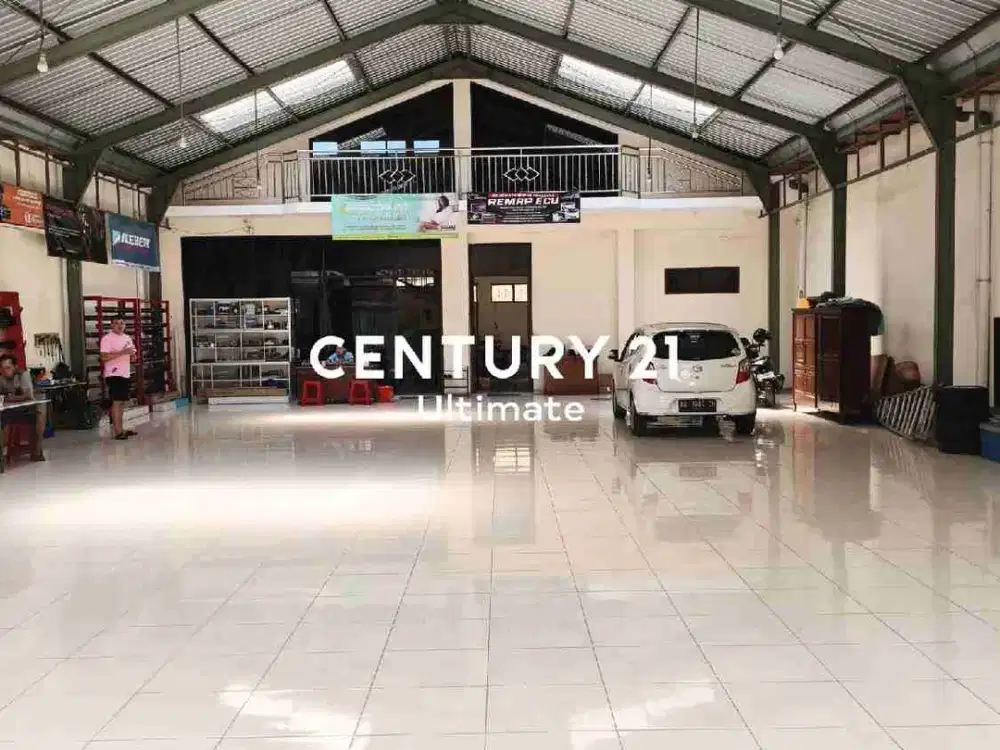 Ruko Luas 500 m2 Hanya 350 meter dari Kediri Mall