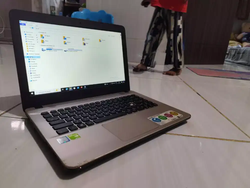 Laptop Asus X441U Core i3 Gen 6th