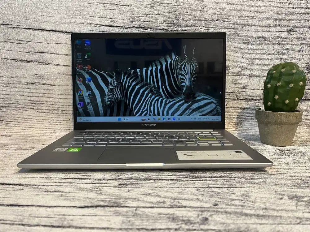 ASUS VIVOBOOK K413EQ // CORE i7 // INTEL IRIS+NVIDIA MX350