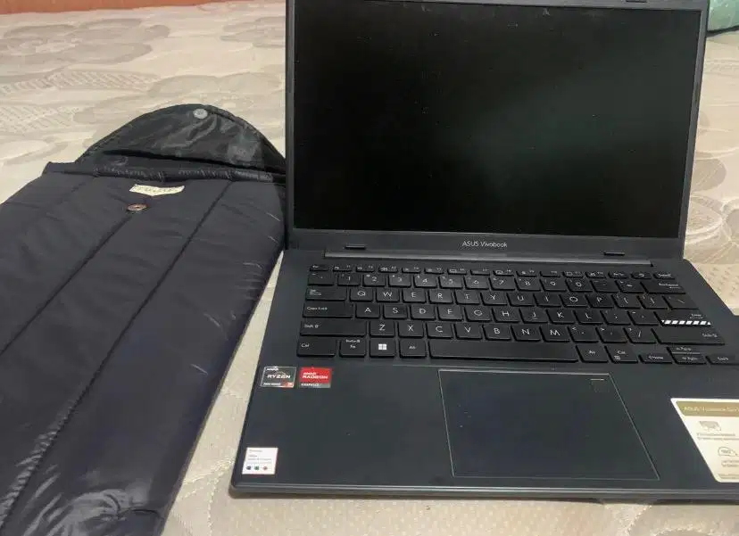 JUAL CEPAT ASUS VIVOBOOK GO 14 256GB