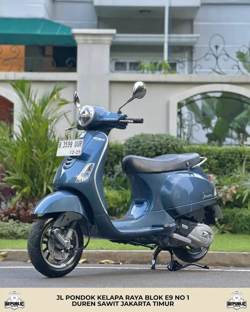 DIJUAL CEPAT PIAGGIO VESPA LX 125 IGET LED TAHUN 2019 WARNA BLUE AVIO