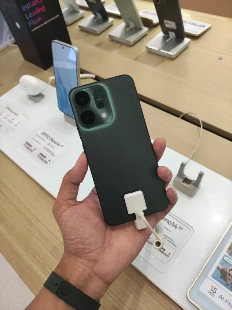 Promo Oppo Reno 14 Series free TWS