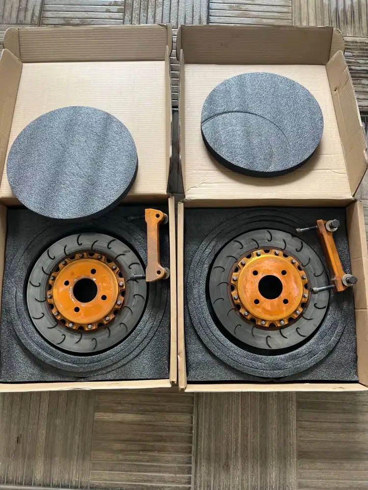 REM BBK AP RACING 4 POT CAR