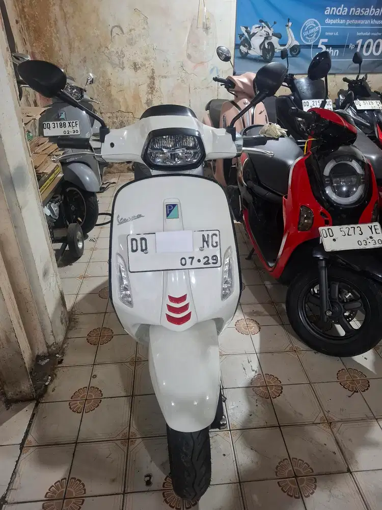 Vespa Sprint S 150cc 2024 putih
