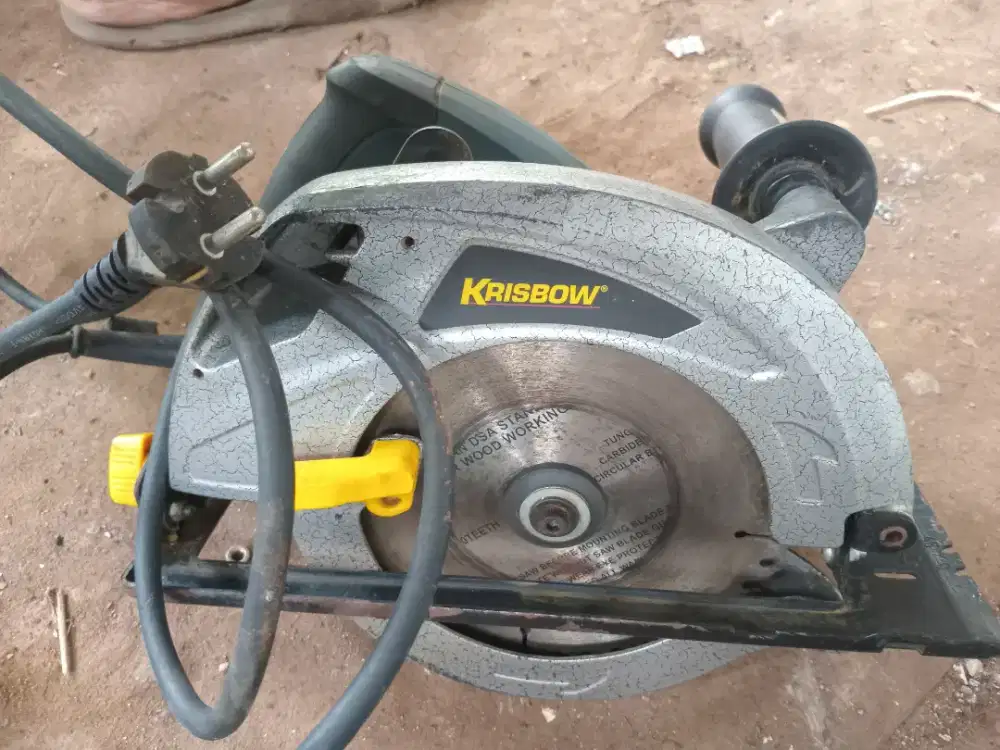 Di jual circular saw krisbow u7 inch siap pakai