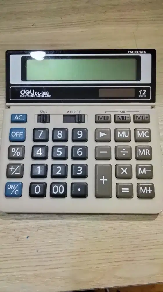 Kalkulator Deli DL-868 – Hitung Jadi Lebih Cepat!