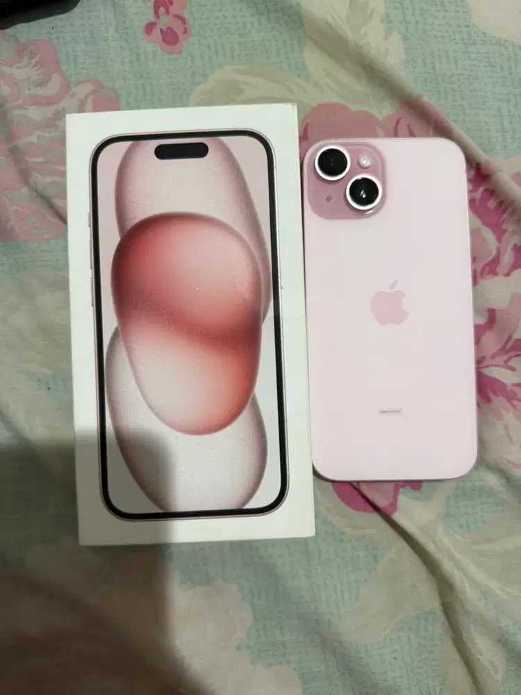 Iphone 15 Pink 128 gb bekas/second garansi resmi aktif *HARGA NETT
