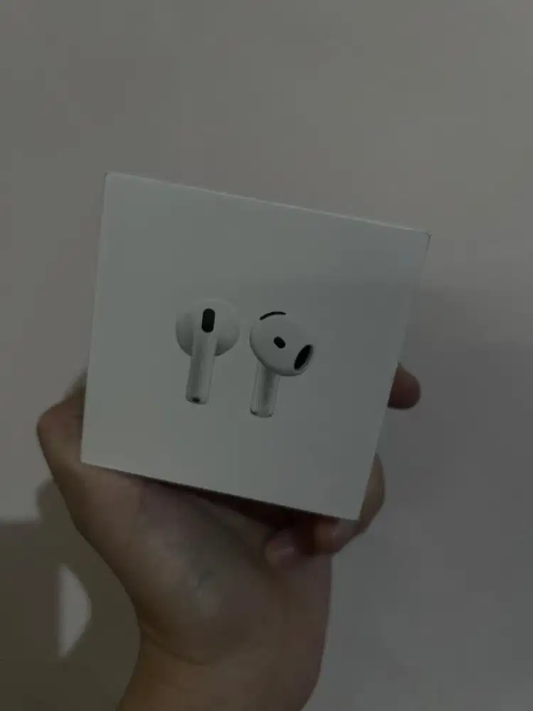Apple AirPods 4