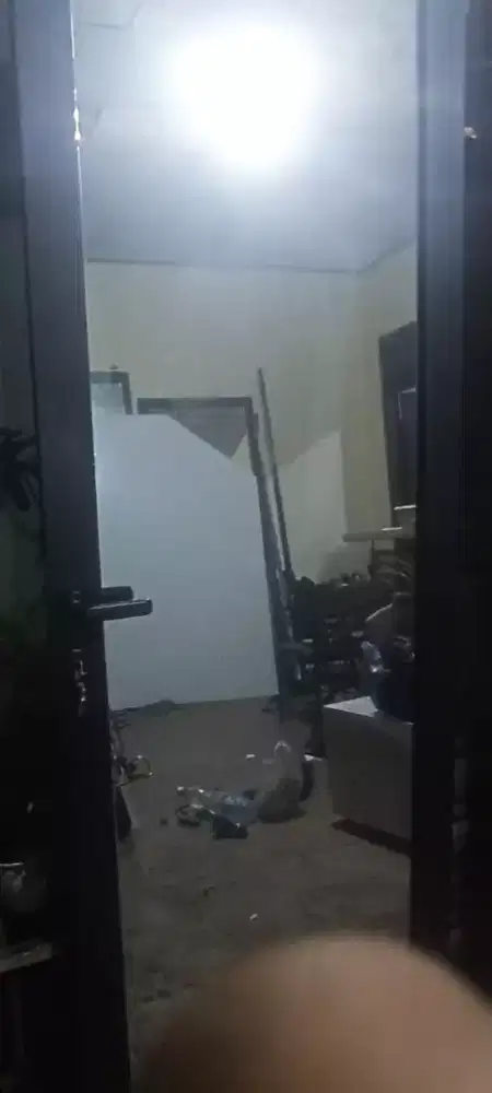 Pintu almunium dan meja