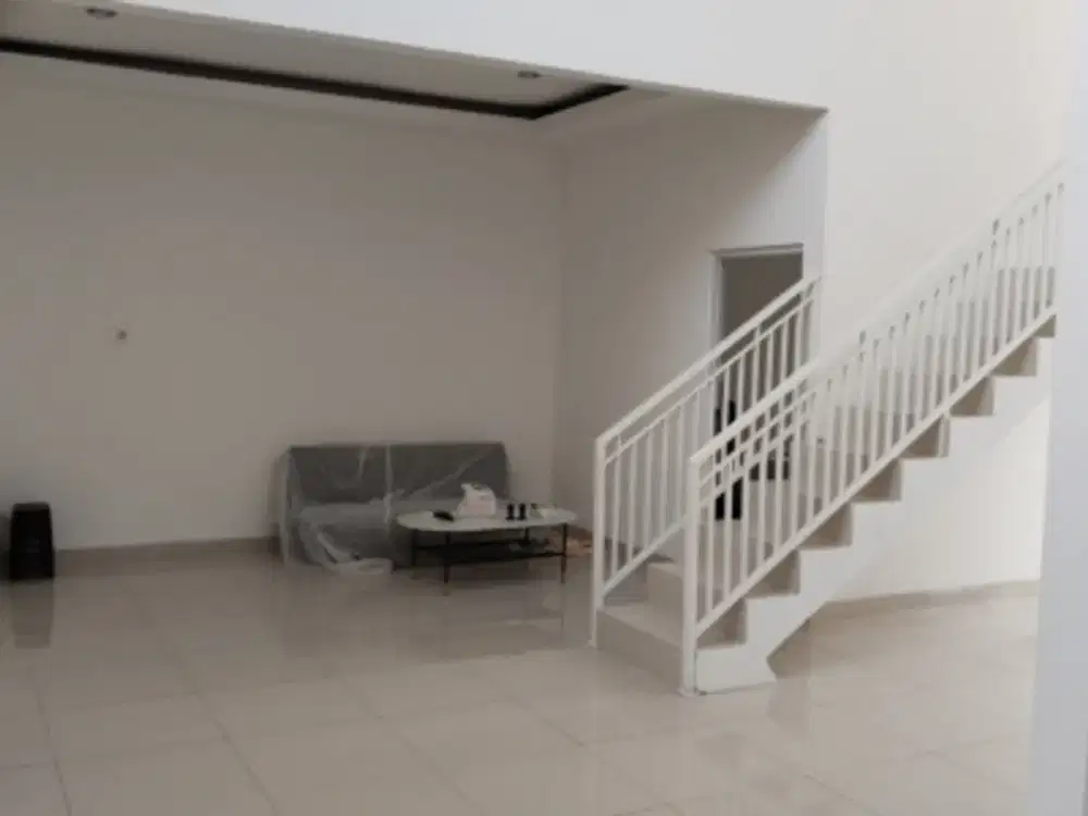 Dijual Rumah Cantik Di Komplek Baranangsiang Bogor