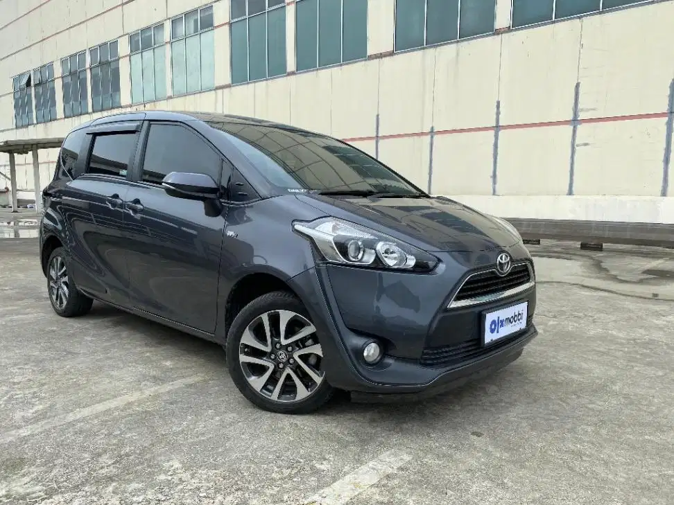 TERMURAH Toyota Sienta 1.5 V Bensin-AT 2017 7FC B