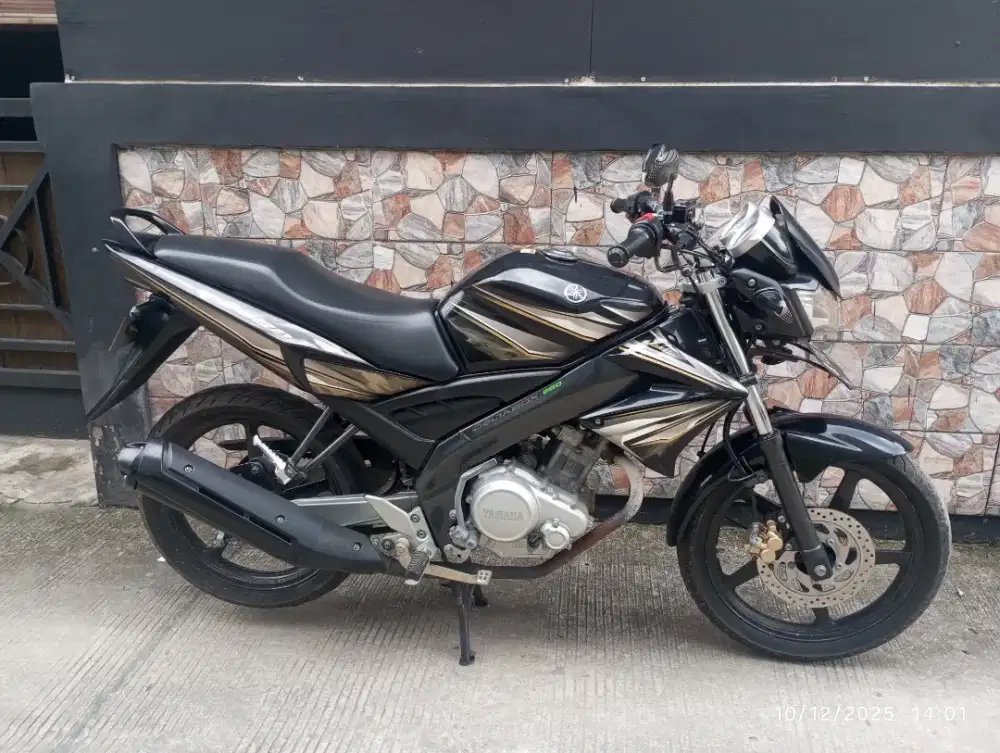 Vixion 2012 orisinil pajak Tanggerang