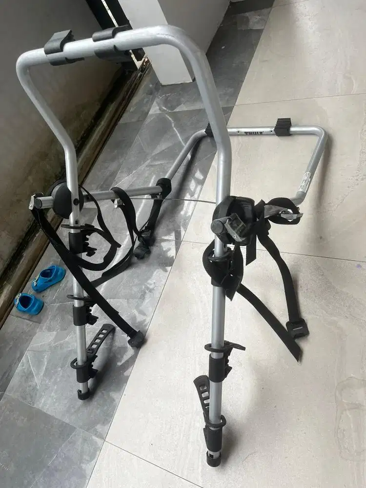 THULE Bike Carriers 3 Bike/ Rak Sepeda Gantung