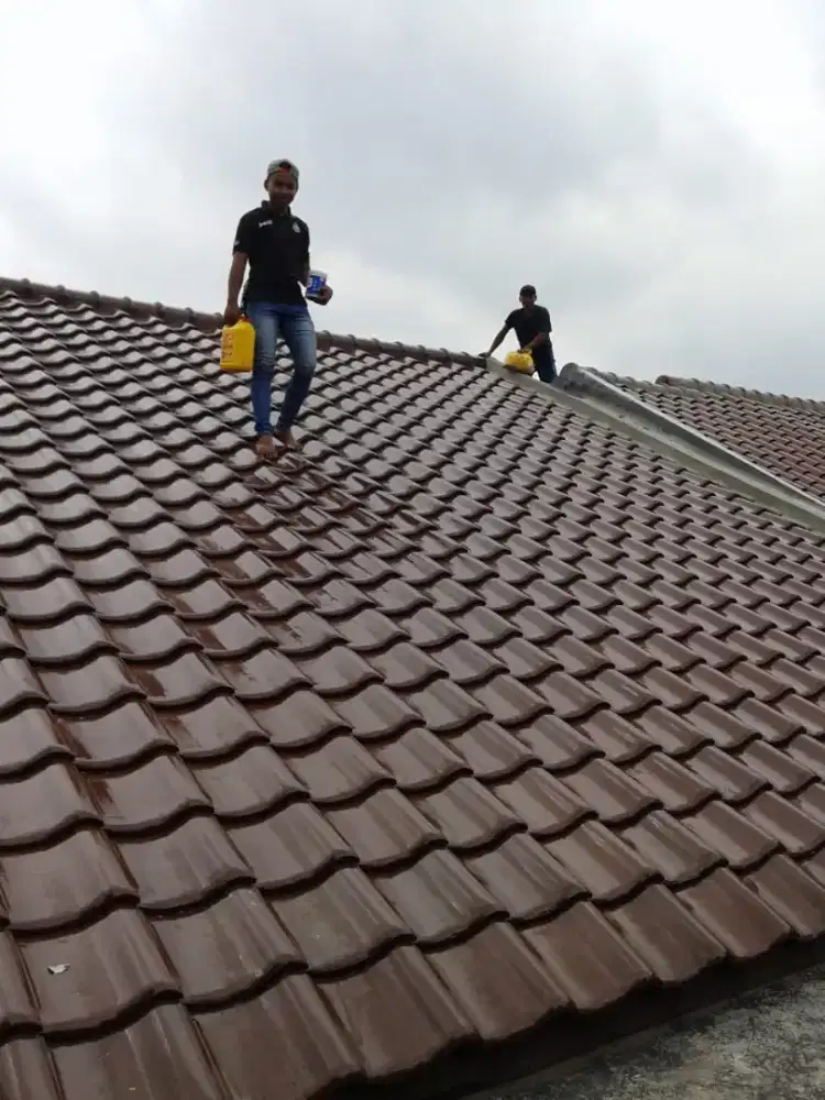 Perbaikan atap bocor rembes dan plafon