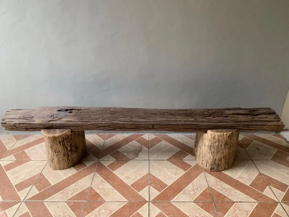 Bangku kayu Ulin Akasia bukan Jati