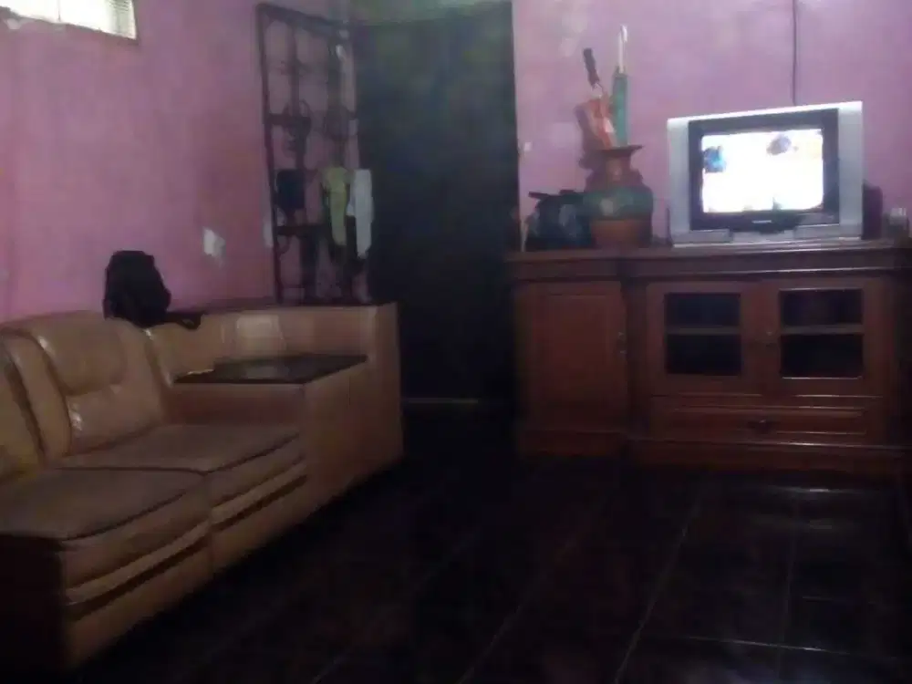 Dijual Rumah Strategis Area Jalan Raya Cicalengka