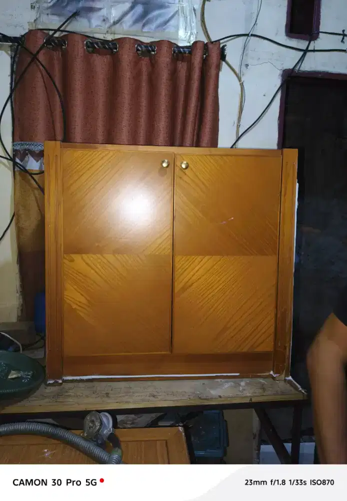 Jual lemari masih bagus banget