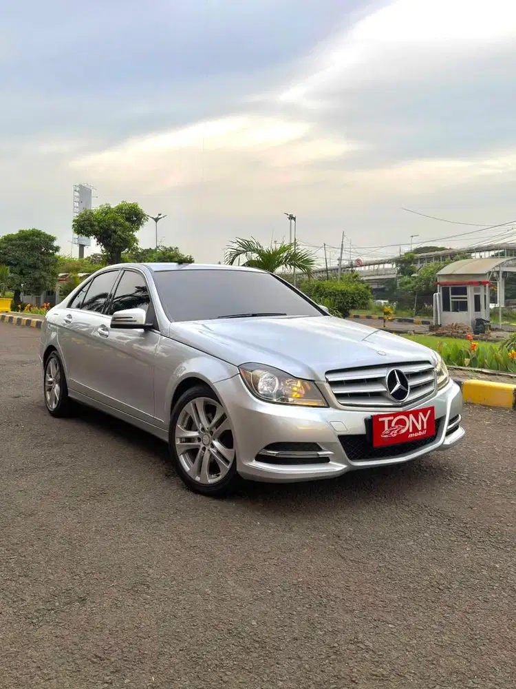 Mercedes Benz C200 CGI W204 2014 Silver